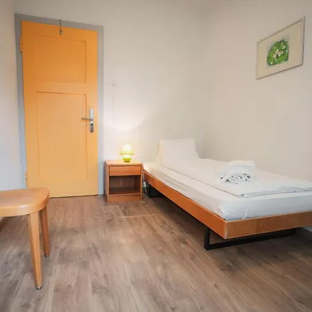 Alojamento de Acomodação e Pequeno-almoço Haus Schoenstatt Contactless- Check-in Brig