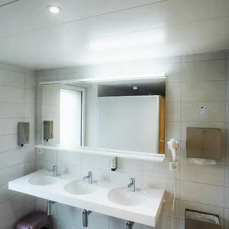 Alojamento de Acomodação e Pequeno-almoço Haus Schoenstatt Contactless- Check-in *